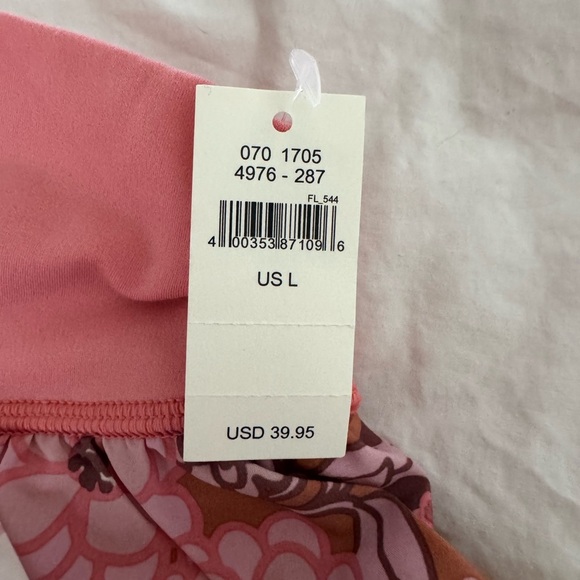 Aerie Floral Pink and Brown Athletic Shorts NWT - Picture 4 of 7